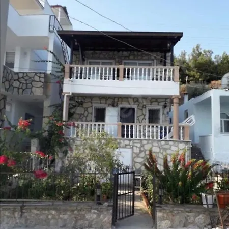 Denize Sifir,manzarali,iki Katli Mustakil Ev. * Guvercinlik (Bodrum)